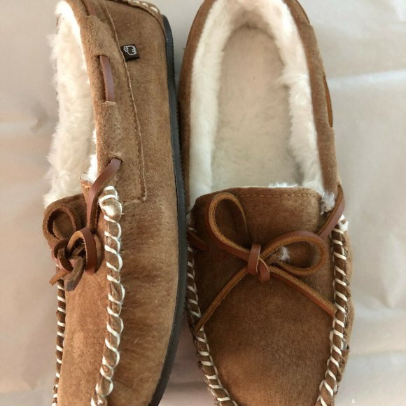 Slippers girls new size 6M new Lamo Britain suede moccasin chestnut furry lining - Picture 2 of 2